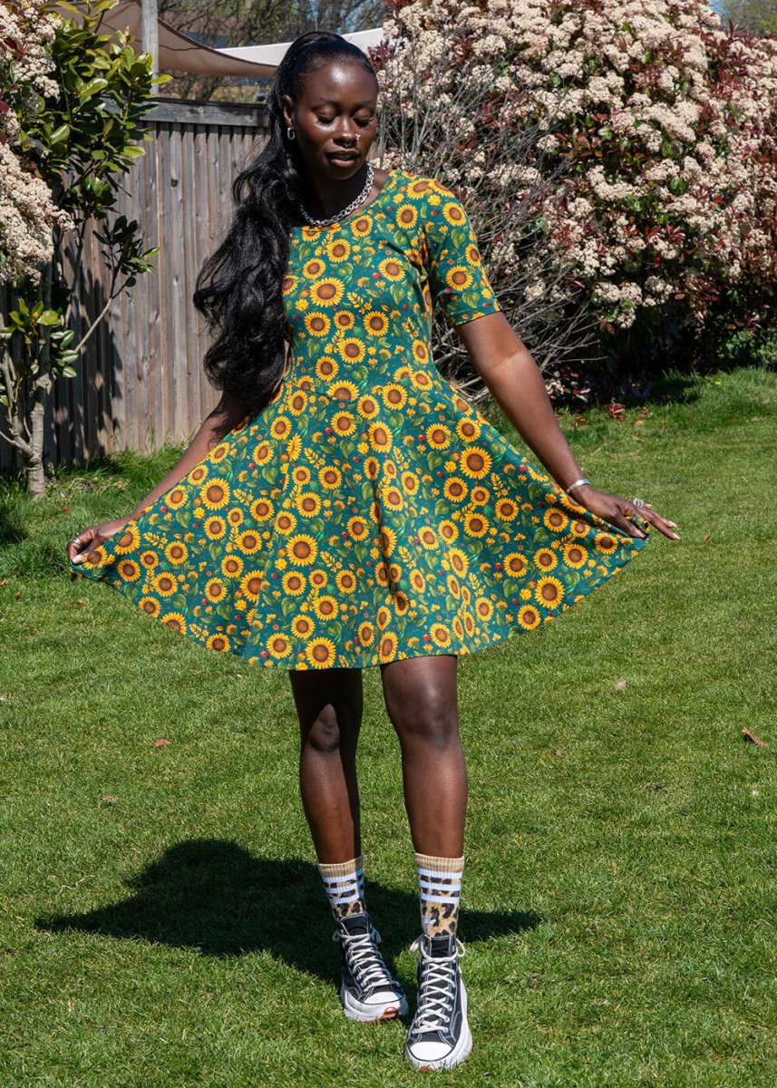 Rebel Romance Sunflower 60's Fit & Flare Jurk Groen - Billede 2